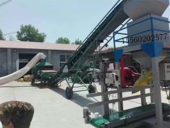 皮帶輸送機、糧食機和包裝機生產線